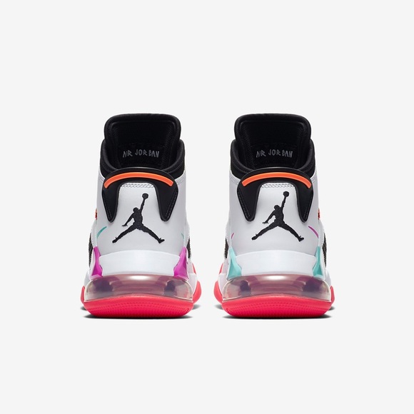 Jordan Mars 270 - Picture 3 of 10